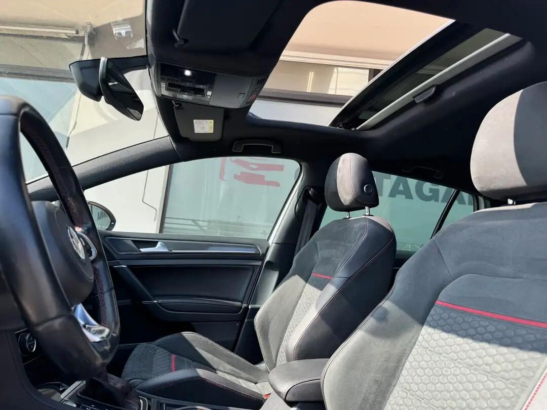 Volkswagen Golf GTI Performance 2.0 245 CV TSI DSG 5p. BMT