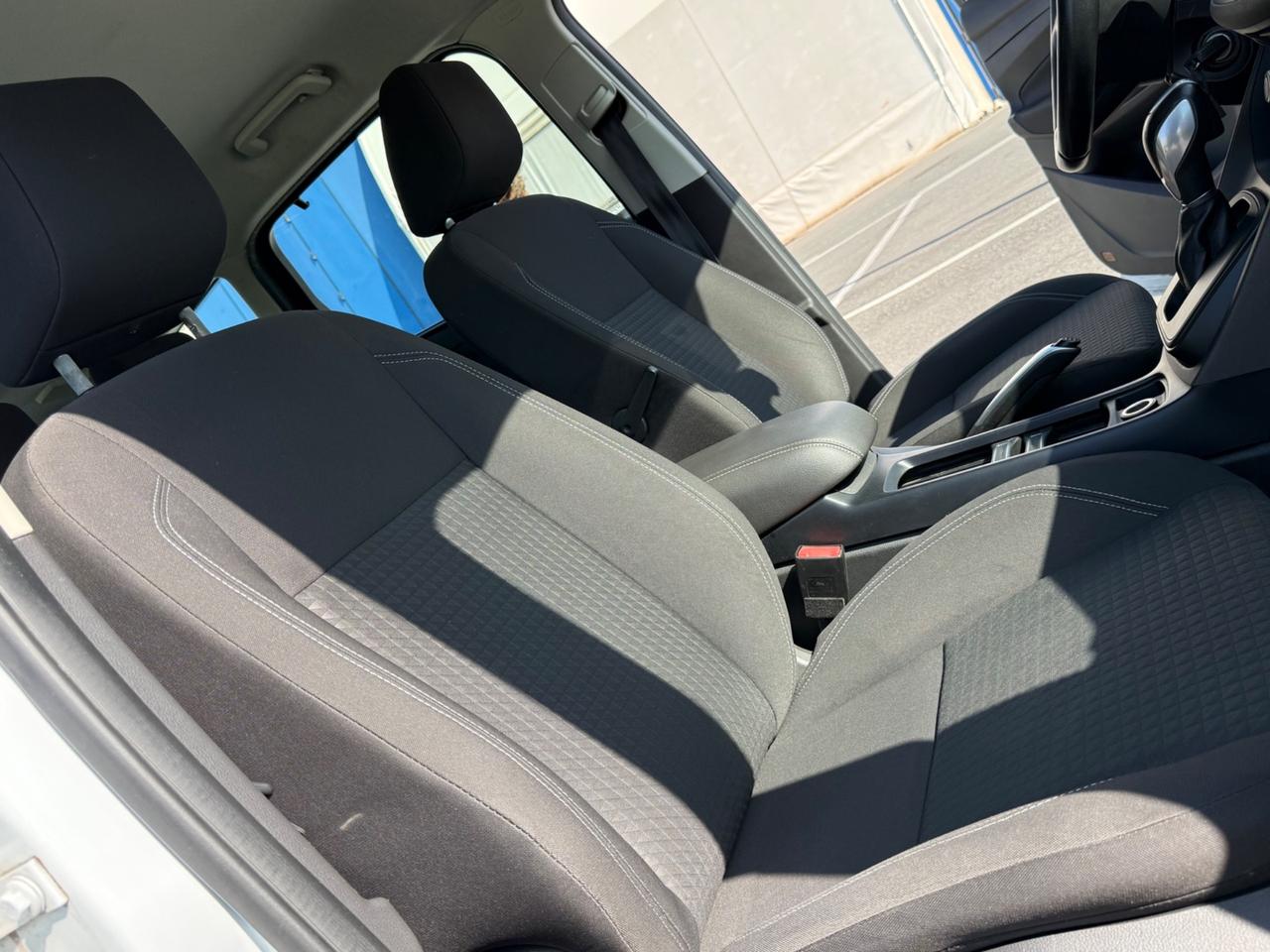 Ford C-Max 1.5 TDCi 120CV- Titanium- EURO 6