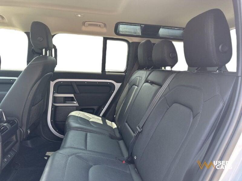 Land Rover Defender 110 3.0D I6 200 CV AWD Auto SE