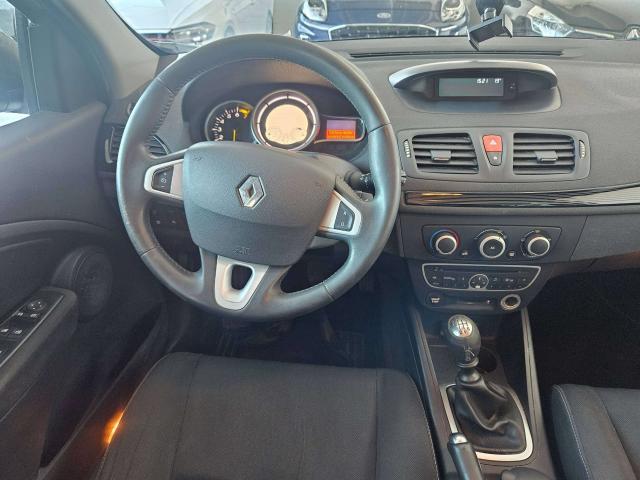 Renault Megane SporTour 1.6 16v Attractive NEOPATENTATI