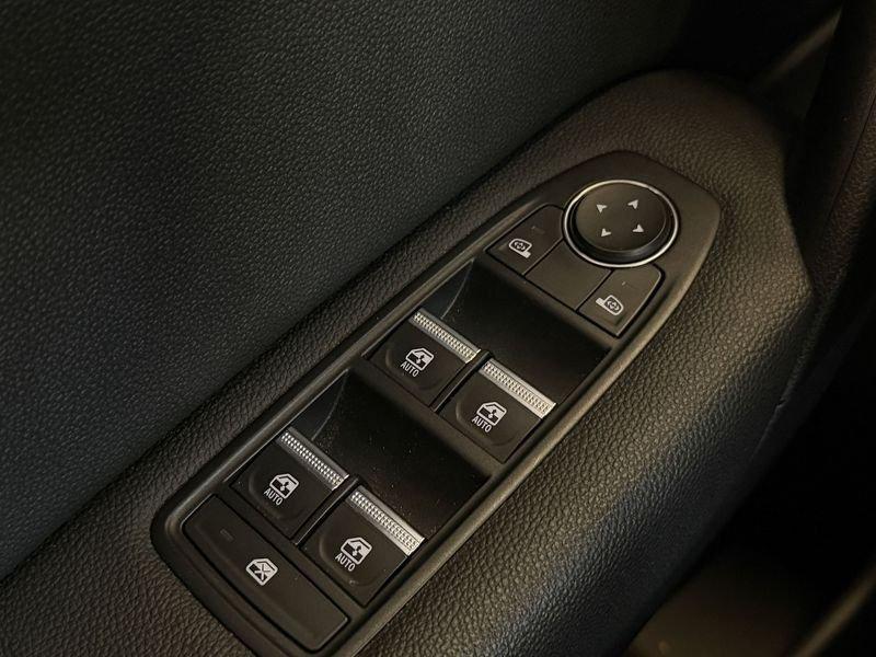 Renault Captur E-Tech hybrid 1.6 E-TECH HEV 145 TECHNO AUTO