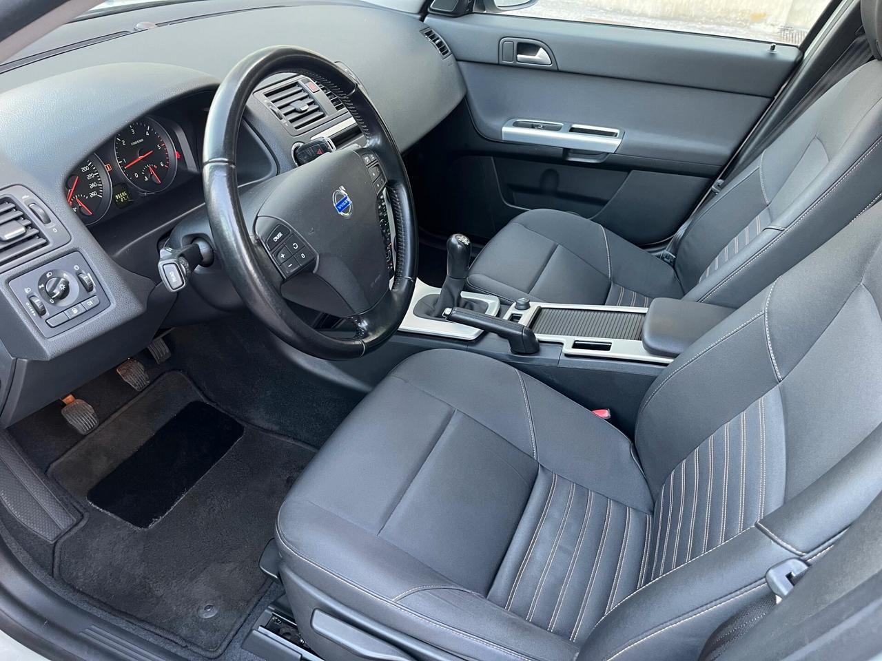 Volvo V50 D2 POLAR PLUS