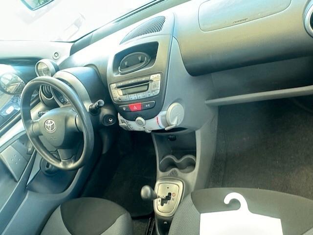 TOYOTA AYGO AUTOMATICA