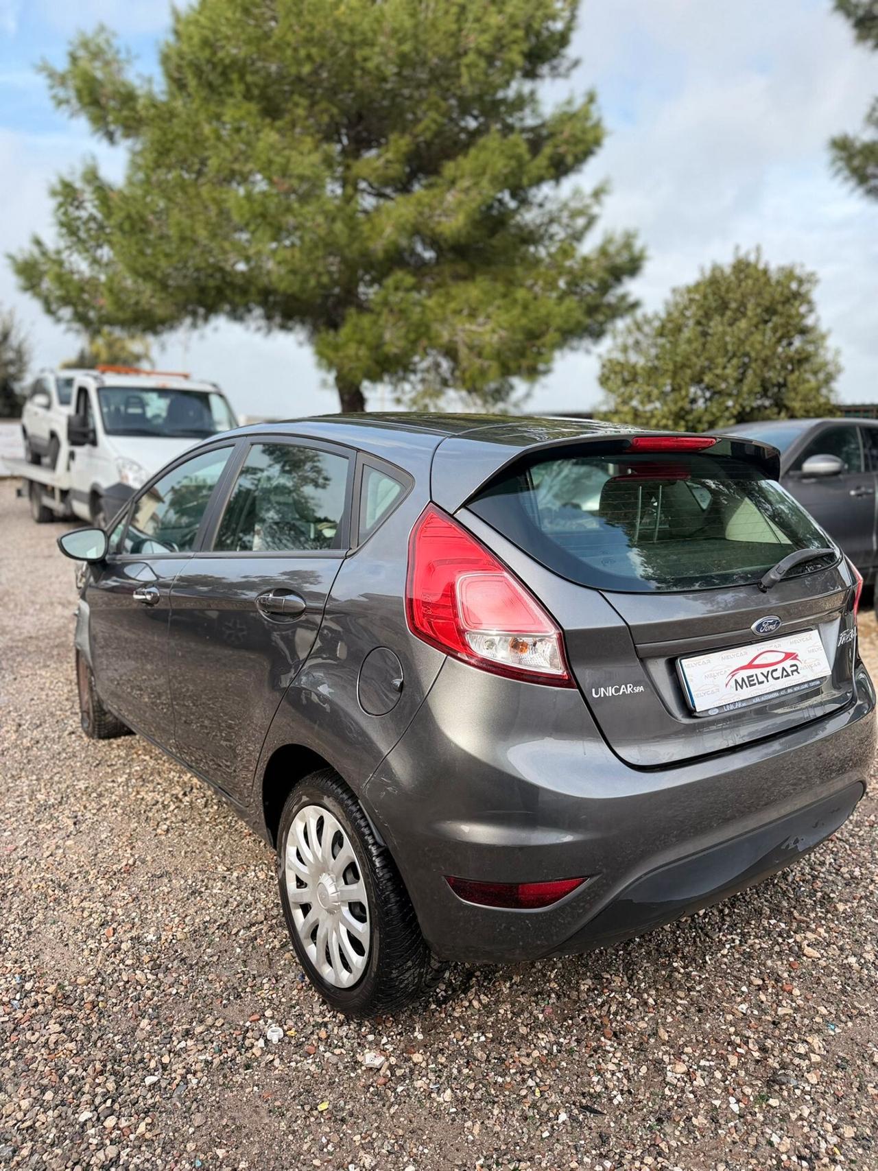 Ford Fiesta 1.4 5 porte Bz.- GPL Black & White Edition Sinistrata Incidentata