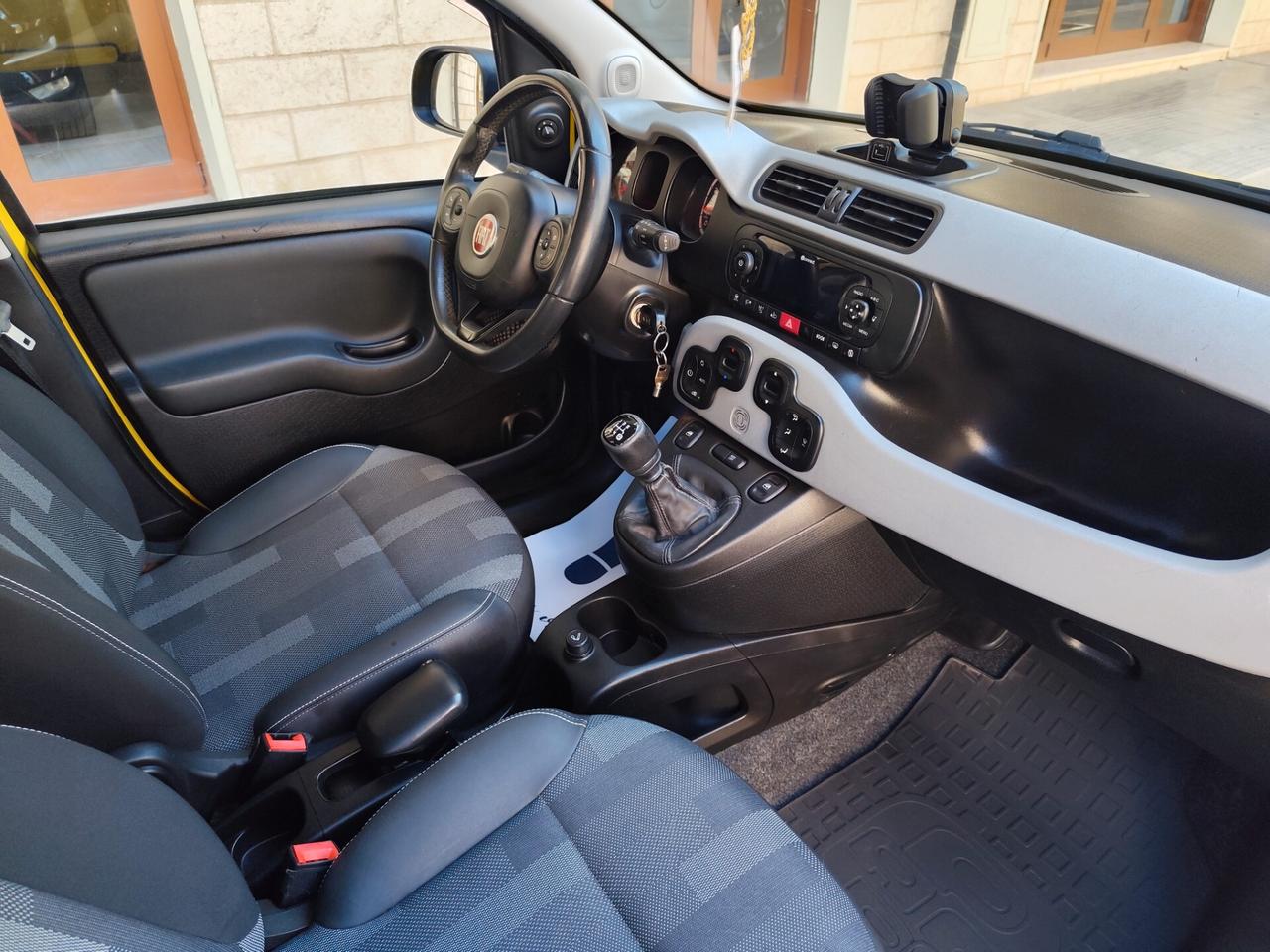 Fiat Panda 1.2 BENZ/GPL 69CV CROSS 5 POSTI