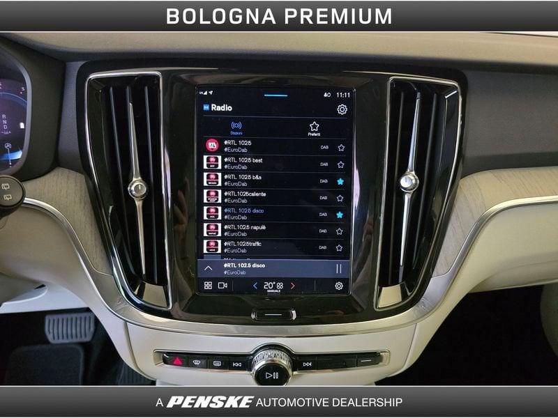 Volvo V60 Cross Country V60 Cross Country B4 (d) AWD automatico Plus