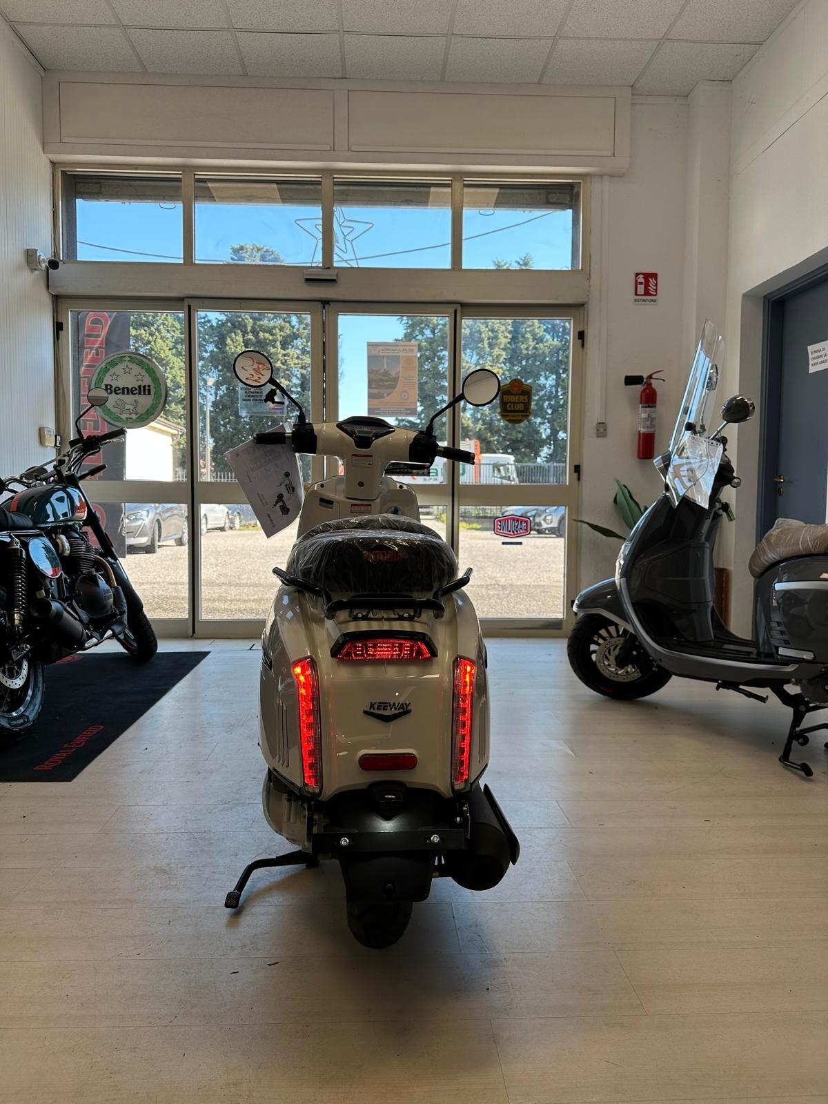 KEEWAY Sixties 300i VITTORIA