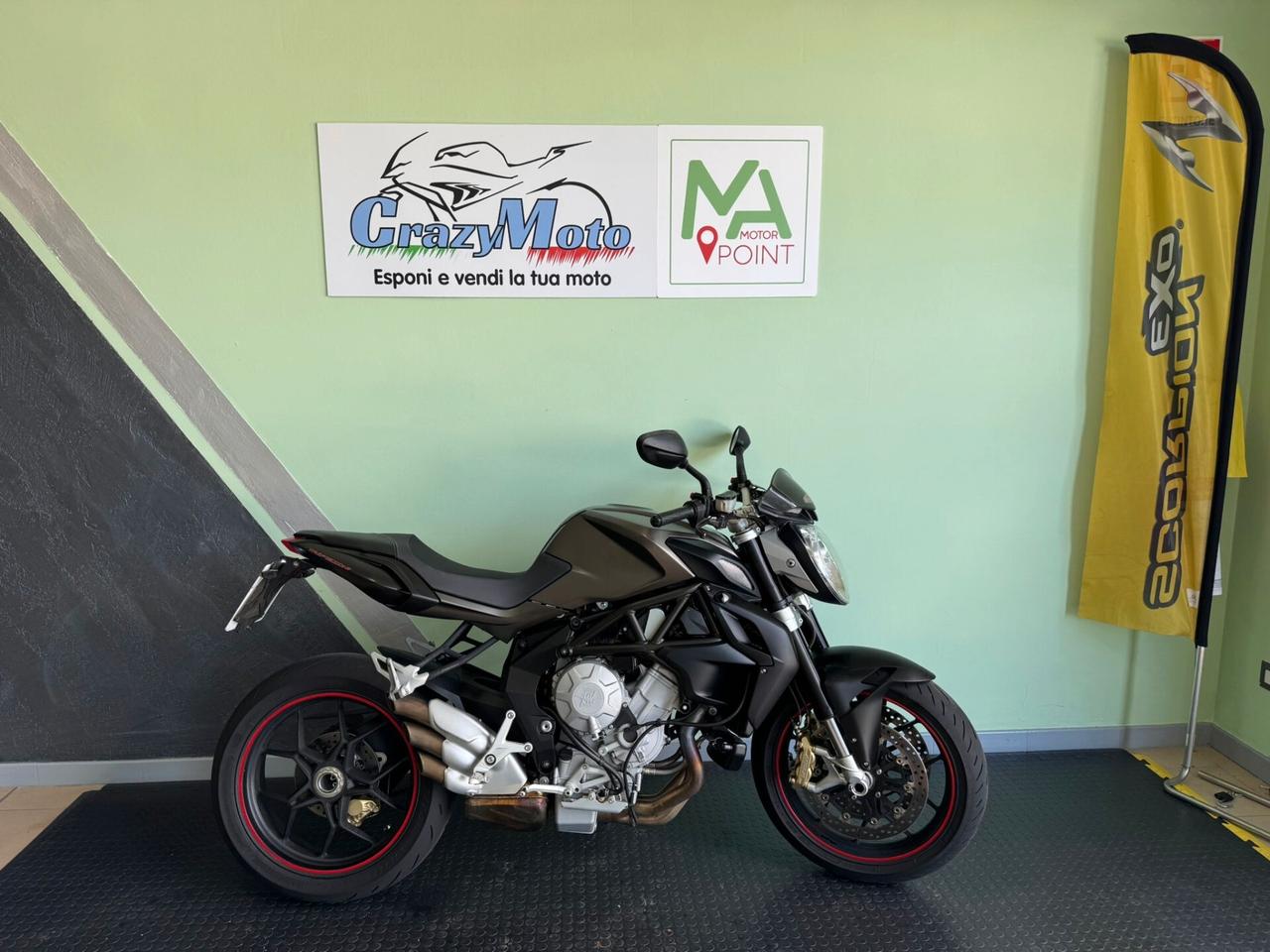 Mv Agusta Brutale 675