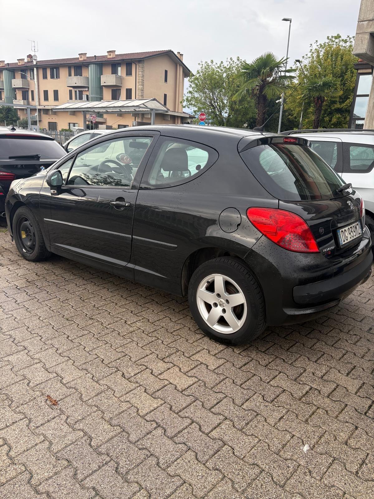 Peugeot 207 1.4 88CV 3p. XS