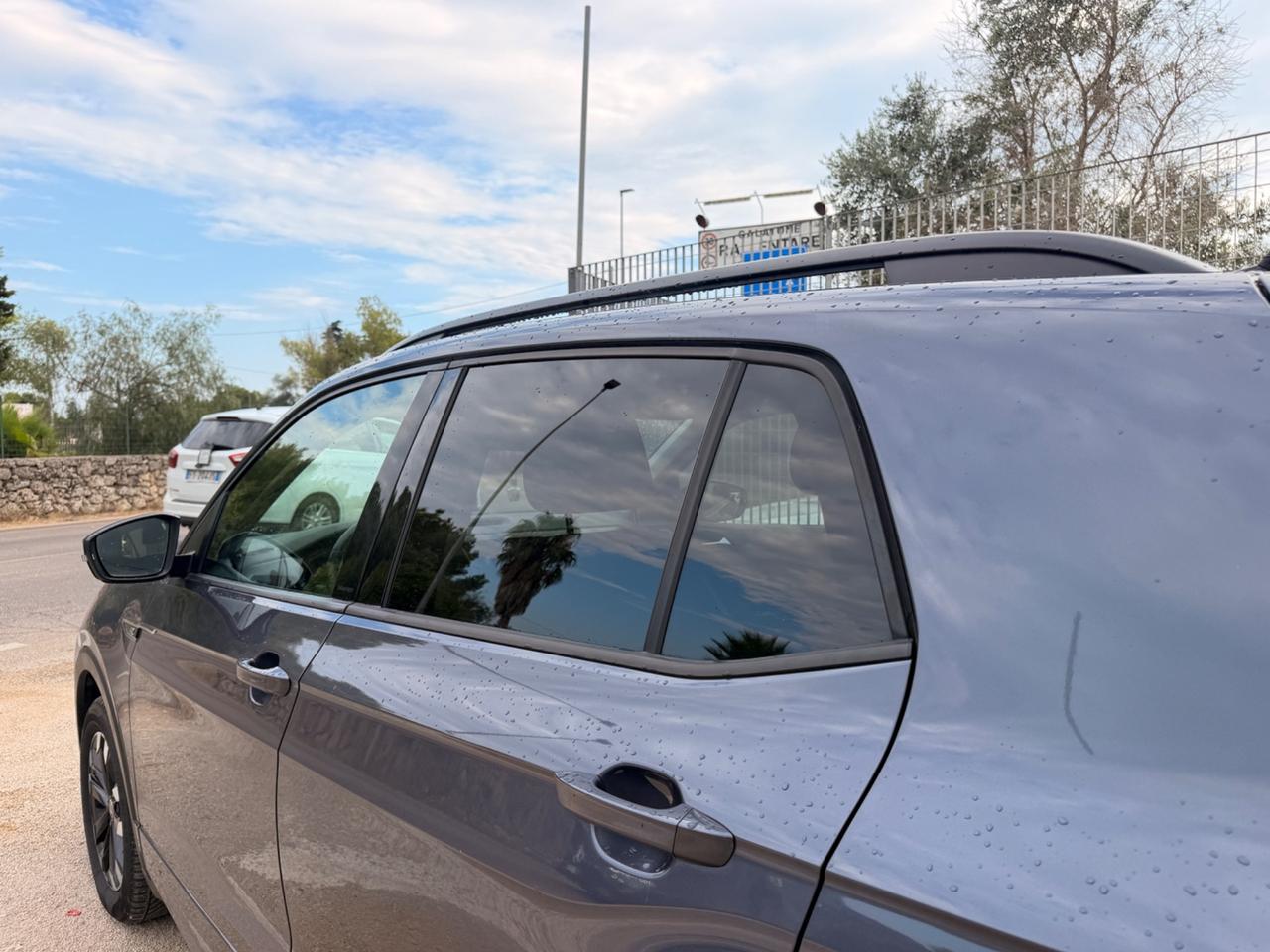 Volkswagen T-Cross 1.0 TSI R-LINE -2023