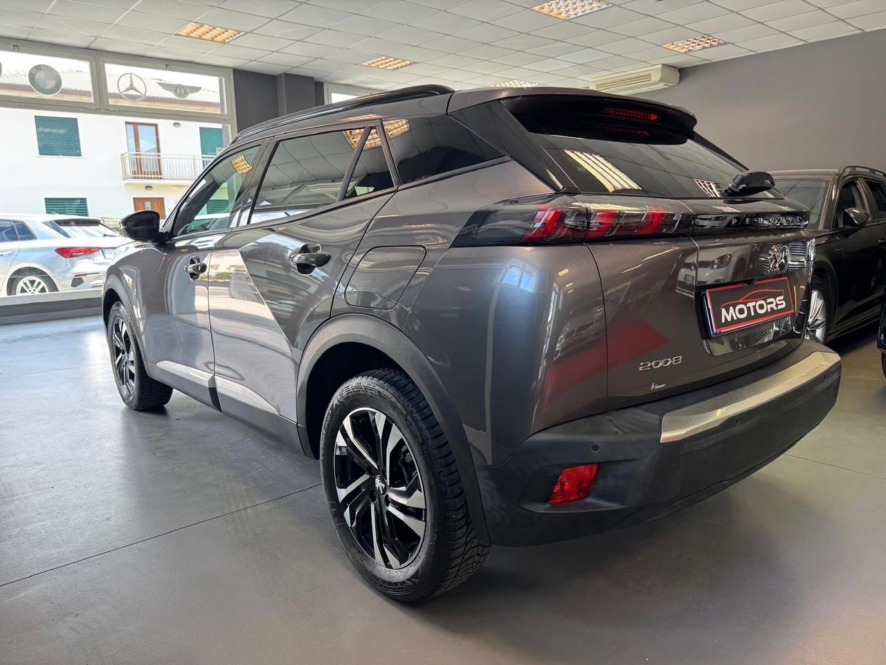 Peugeot 2008 PureTech 100 S&S Allure