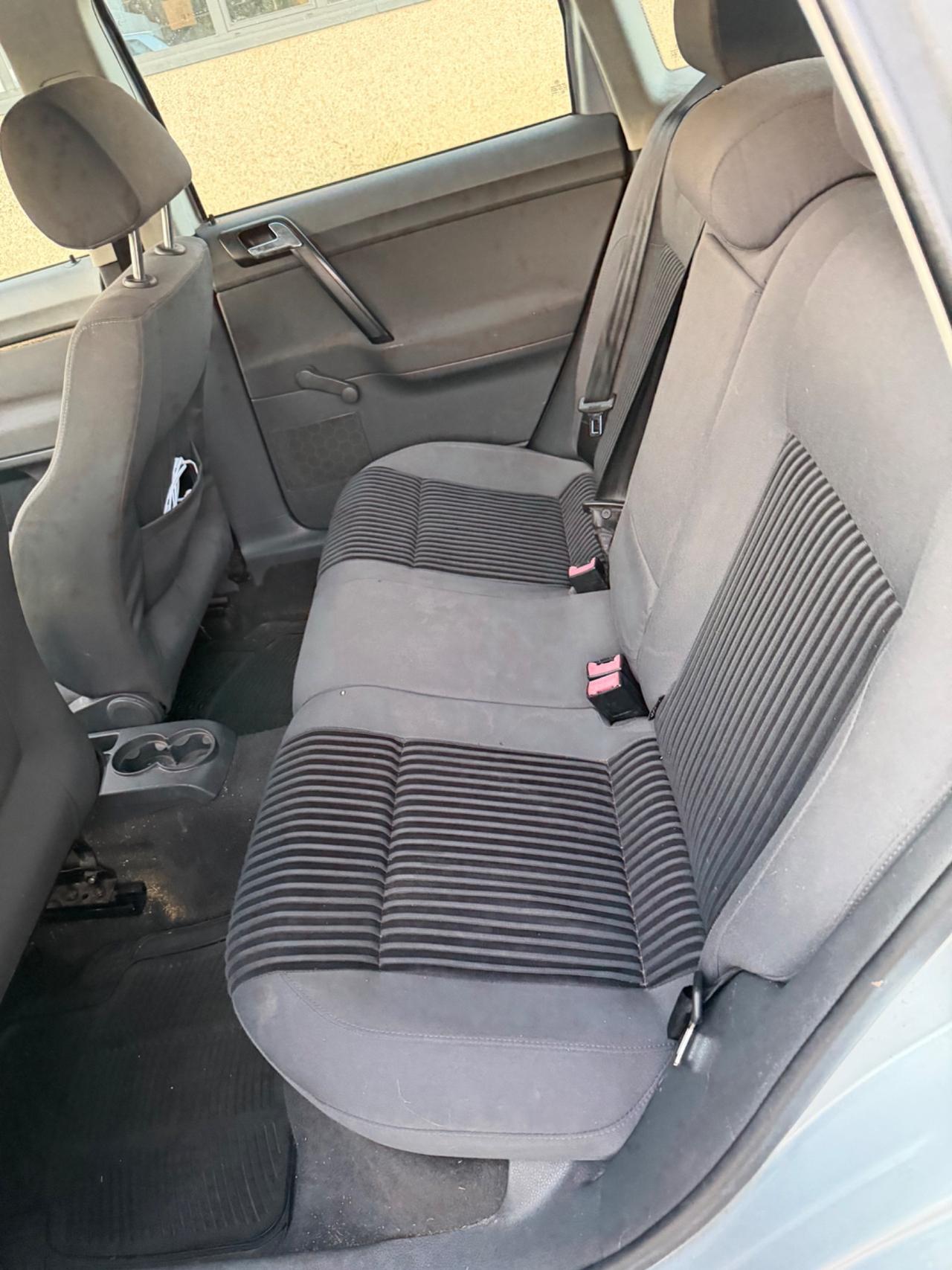 Volkswagen Polo 1.4 benzina 75CV 2006
