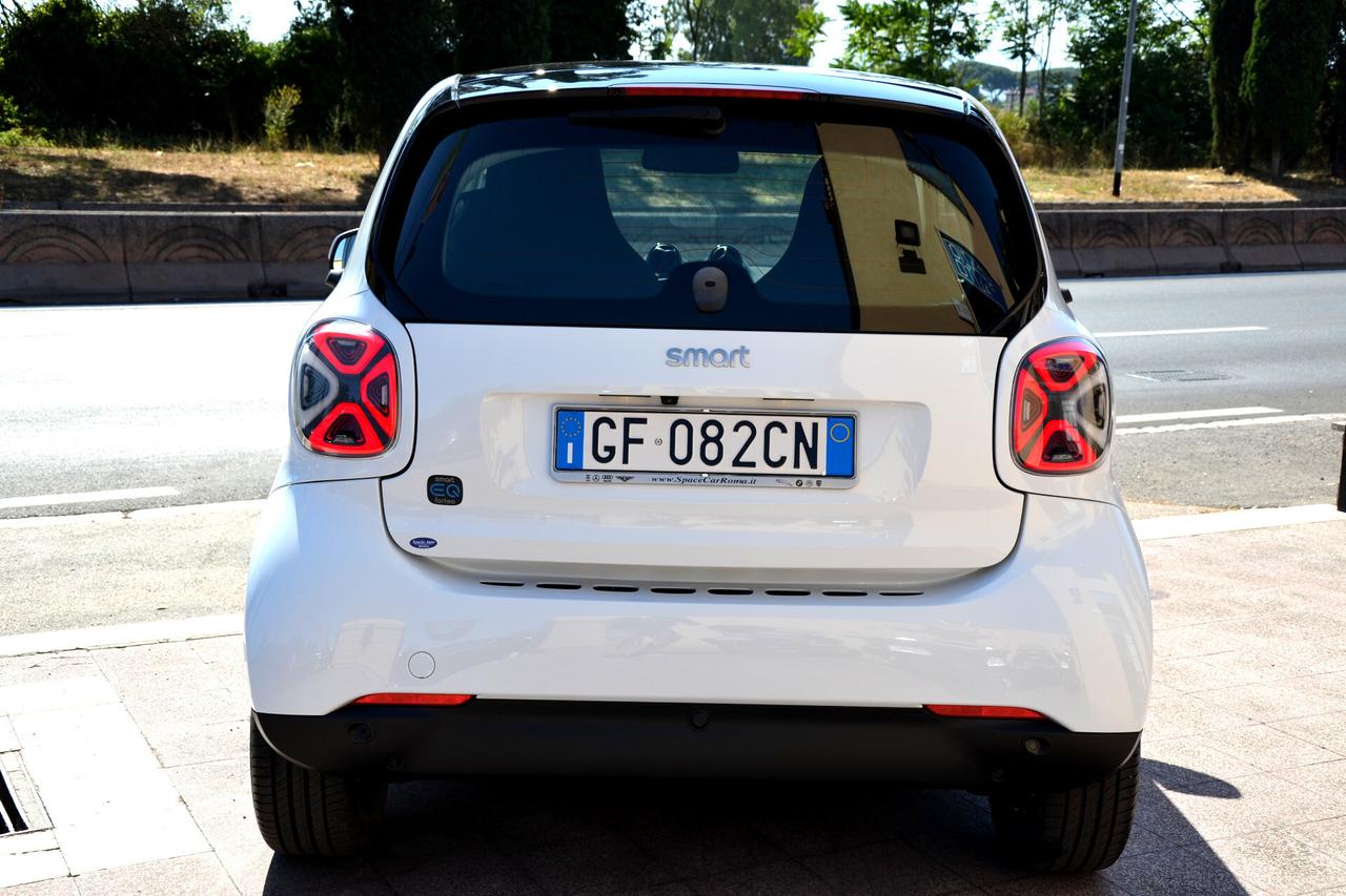 Smart ForTwo EQ PASSION **FARI LED*PREZZO VERO**CARICA RAPIDA**