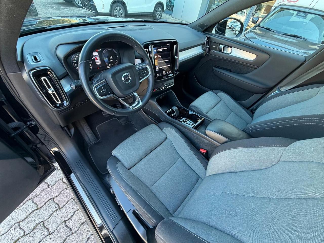 Volvo XC40 T5 Recharge Plug-in Hybrid automatico Plus Bright