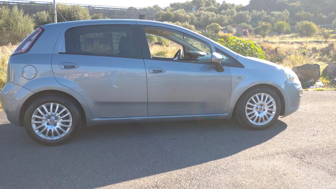 Fiat Punto Evo 1.3MLJT NEOPATENTATI CHIAMA 2009