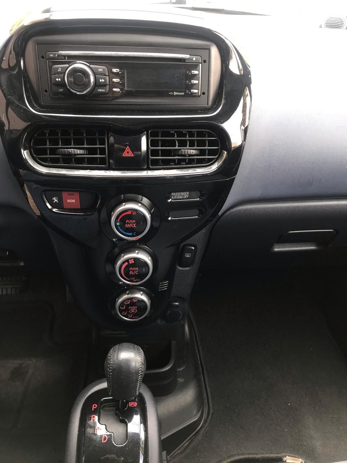 Peugeot iOn