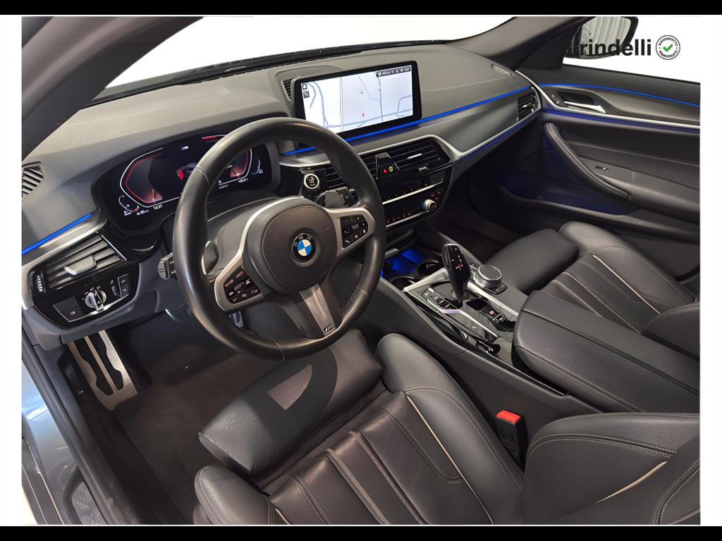 BMW Serie 5(G30/31/F90) - 520d 48V xDrive Touring Msport