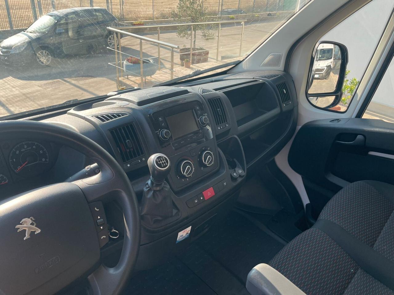 Peugeot Boxer 335 2.2 BlueHDi 140 l2 h2