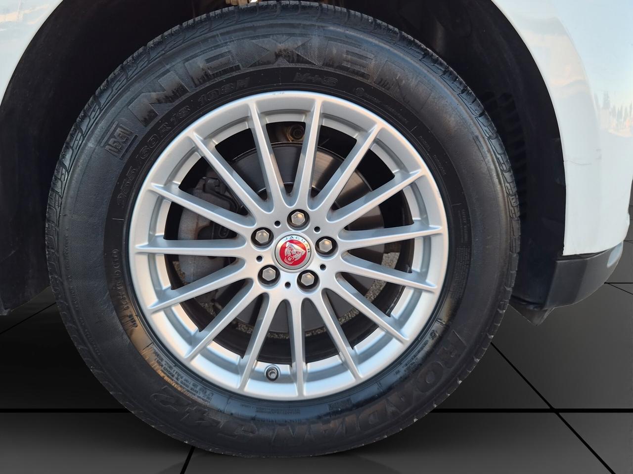 Jaguar F-Pace 2.0 D 180 CV AWD aut. Prestige