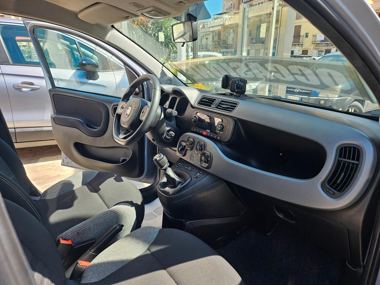 Fiat Panda 1.0 HYBRID LIFE 03/2022