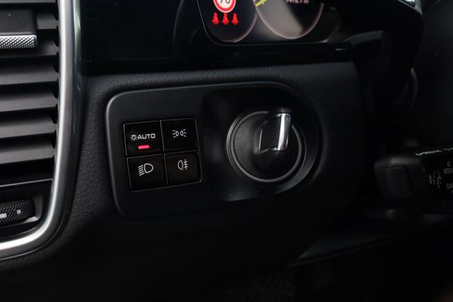 PORSCHE Cayenne 3.0 V6 E-Hybrid