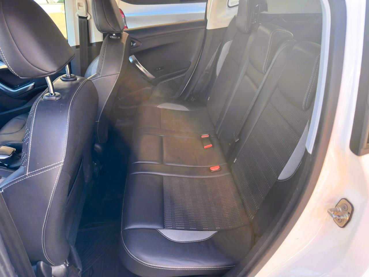 Peugeot 2008 BlueHDi 120 S&S Allure