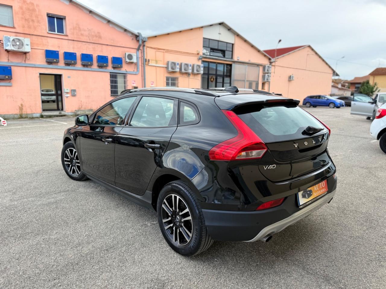 Volvo V40 Cross Country D2 Style Plus garanzia 2019