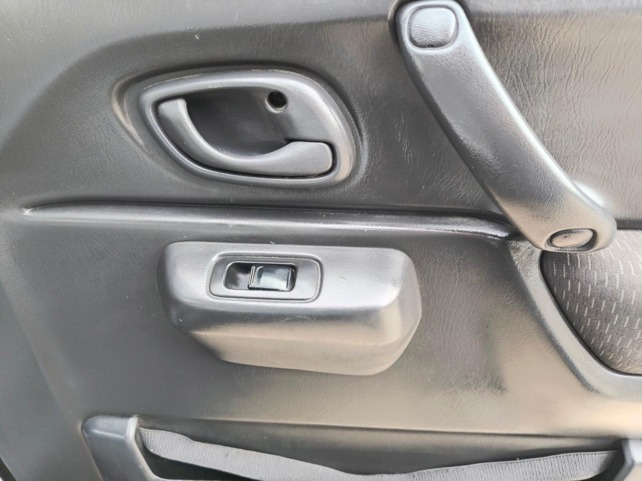 Suzuki Jimny 1.3i 16V cat 4WD