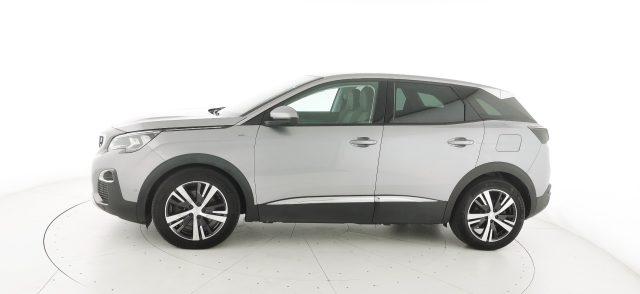 PEUGEOT 3008 Hybrid 225 e-EAT8 Allure