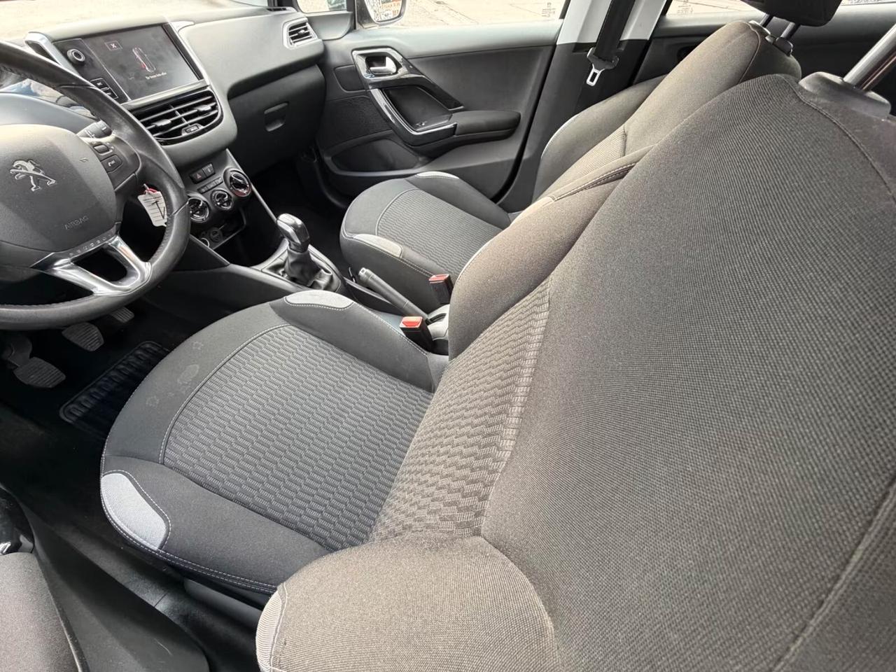 Peugeot 208 PureTech 82 5 porte Allure