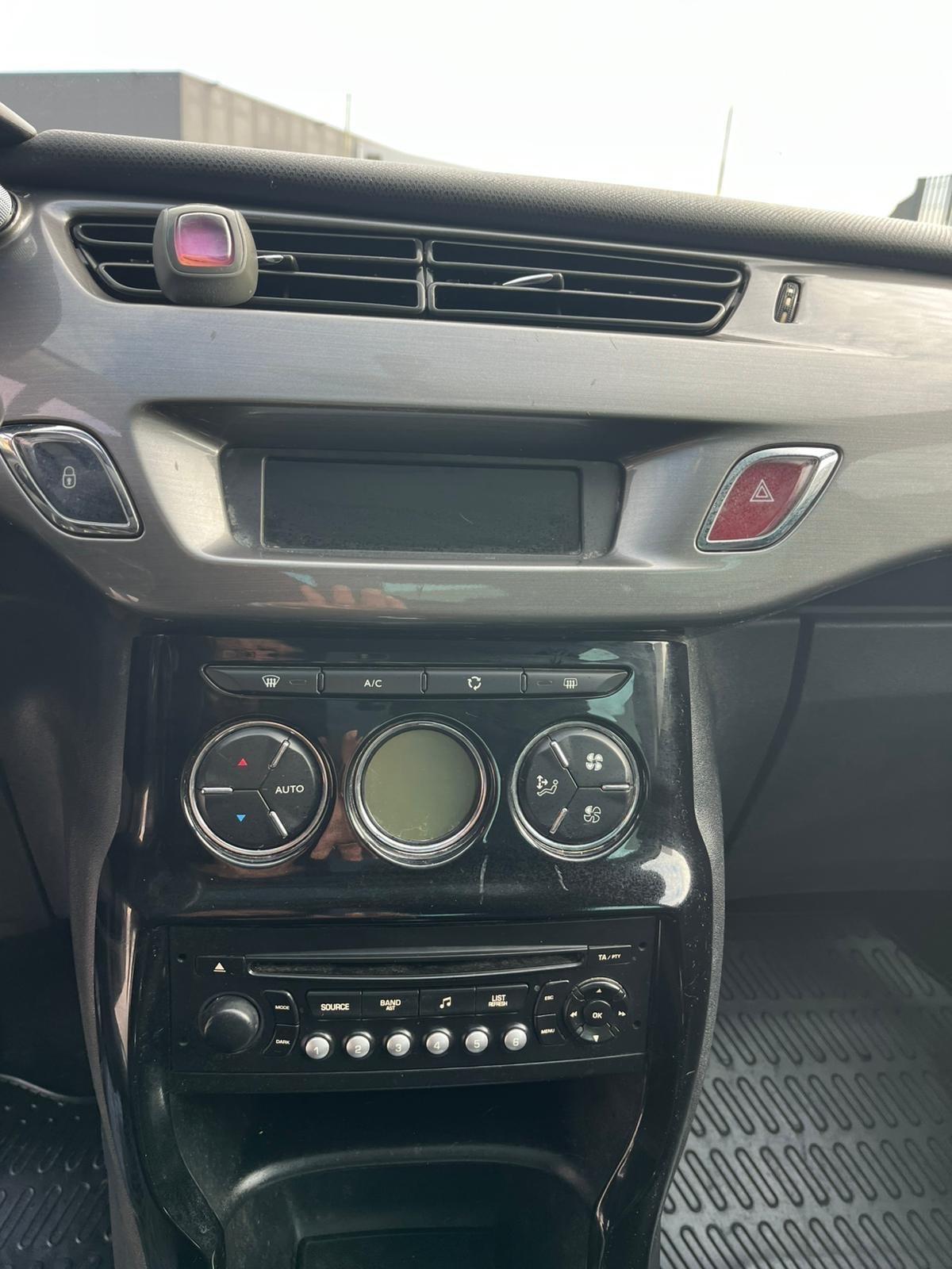 Citroen C3 1.4 Exclusive Style GPL 117000 km