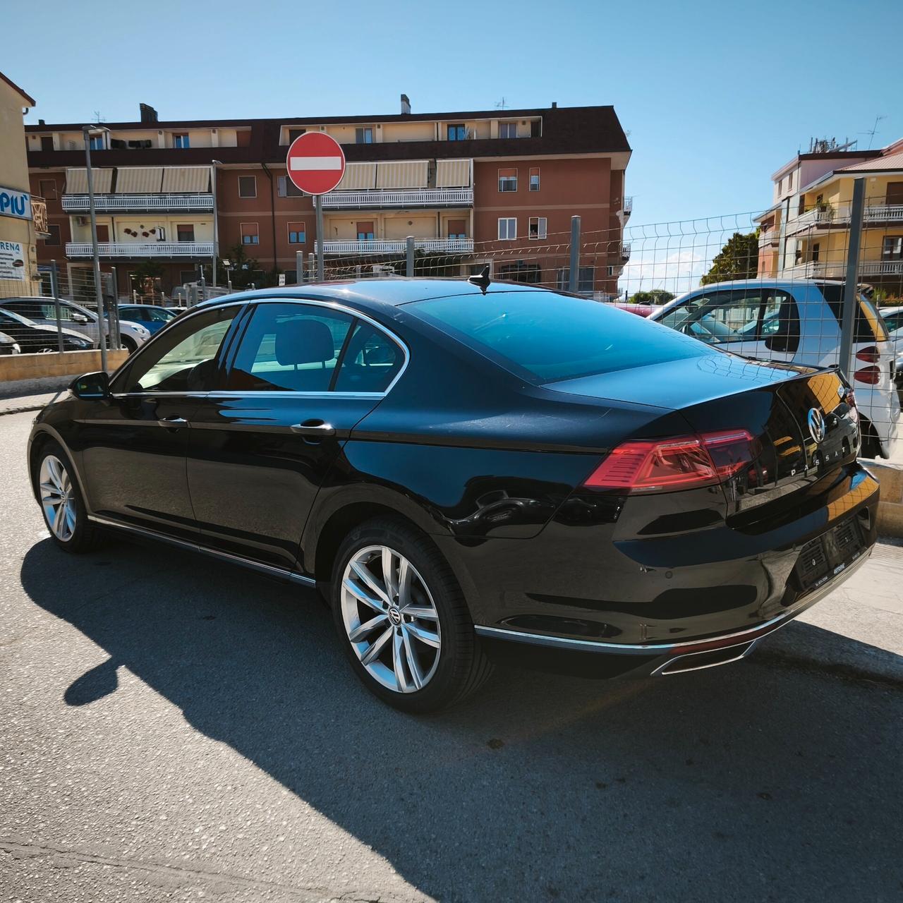 Volkswagen Passat 2.0 TDI SCR EVO DSG Business