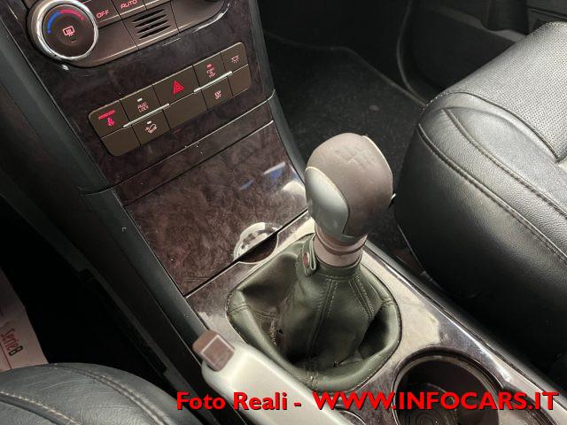 MAHINDRA XUV500 2.2 16V AWD W8 7 POSTI