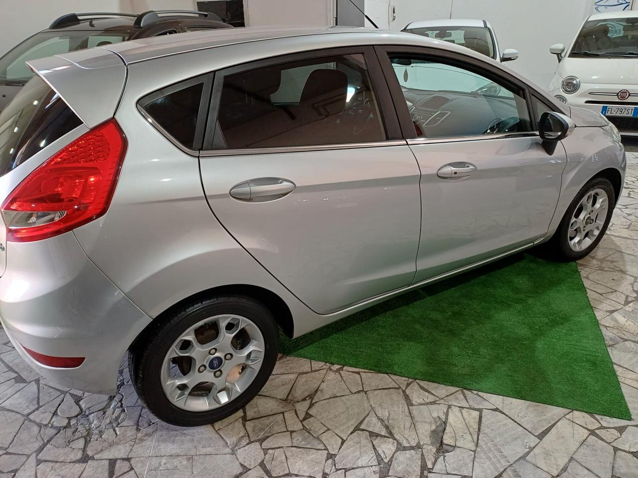 Ford Fiesta 1.4 TDCi 5 p Titanium - 2013