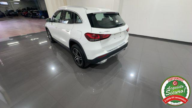 MERCEDES-BENZ GLA 200 d Automatic Sport Plus