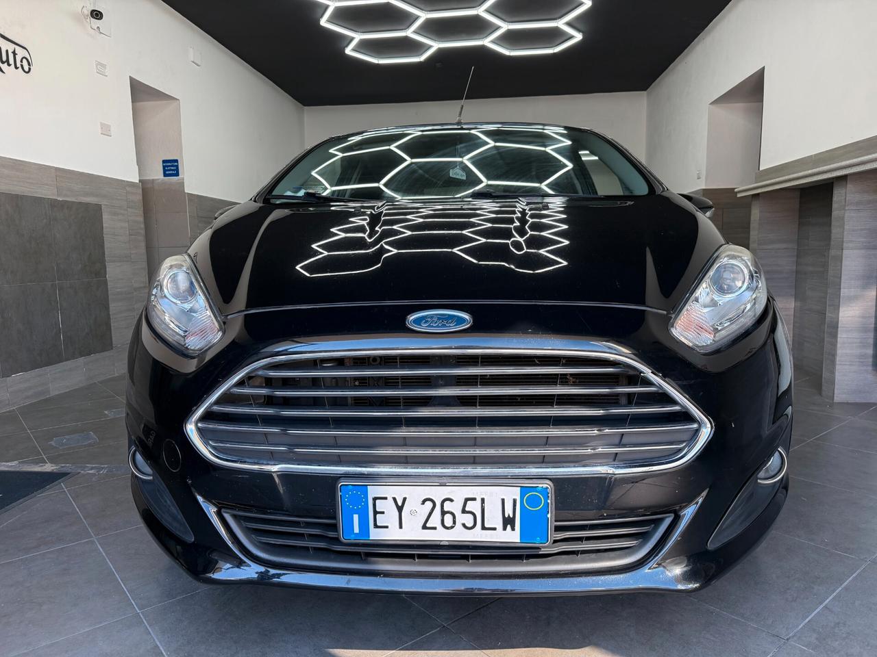 Ford Fiesta 1.5 TDCi 75CV 5 porte Titanium
