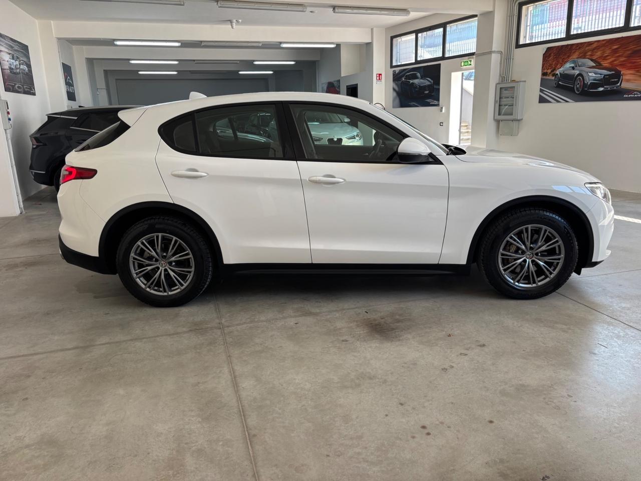 Alfa Romeo Stelvio 2.2 Turbodiesel 160 CV RWD Business