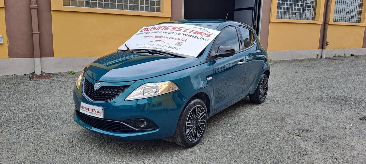 Lancia Ypsilon 1.0 FireFly 5 porte S&S Hybrid Ecochic Gold KM. 18.000 CERTIFICATI - AUTO PER NEOPATENTATI!