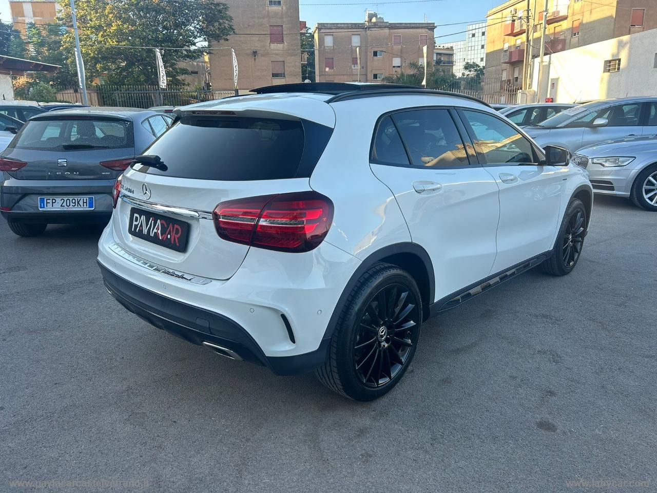 MERCEDES-BENZ GLA 200 d Automatic 4Matic Premium NIGHT EDITION