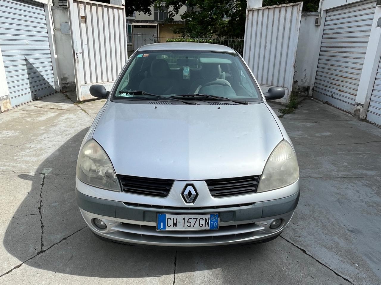 Renault Clio 1.2 16V cat 3 porte Luxe Privilège