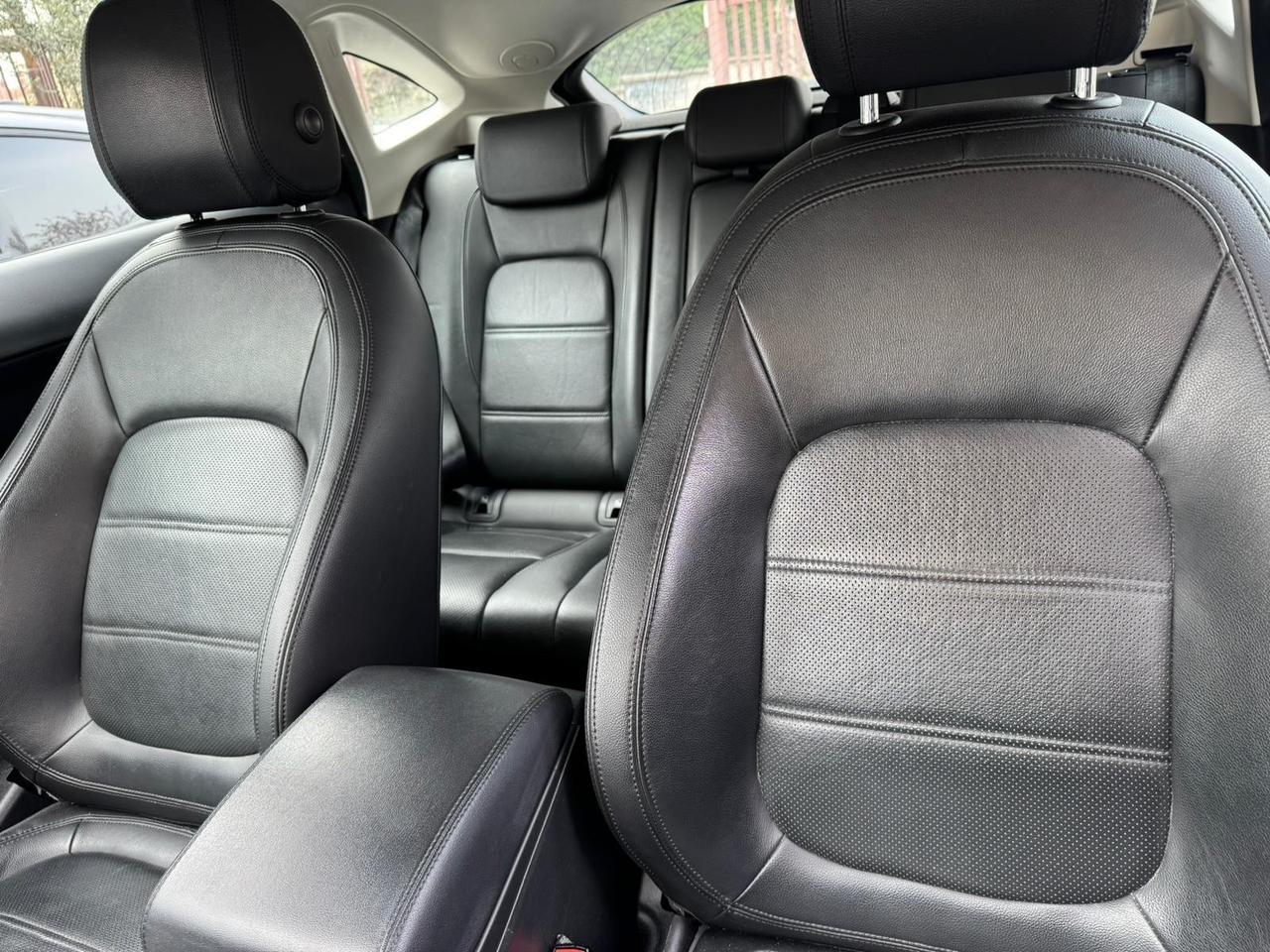 Jaguar E-Pace 2.0D 180 CV AWD aut. R-Dynamic