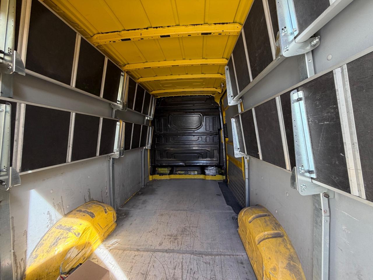 Volkswagen Crafter 35 2.0 TDI 140CV PM-TM Furgone