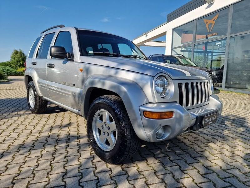 Jeep Cherokee Cherokee 2.5 crd Sport