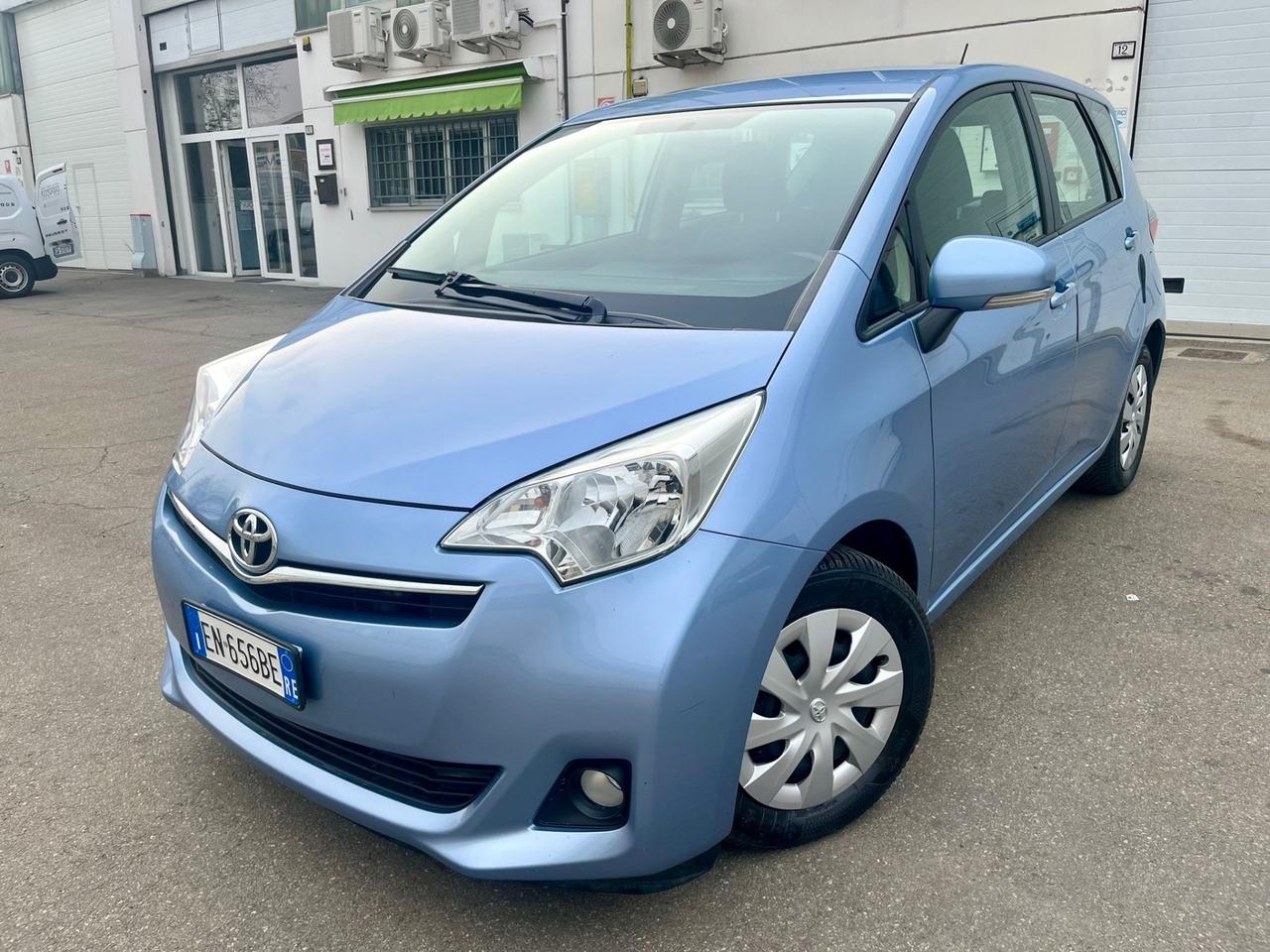 Toyota Verso-S 1.4D 2012 96.000km cambio automatico