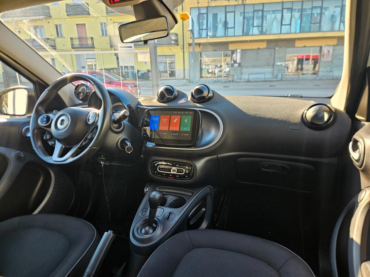 Smart ForFour 70 1.0 twinamic Nightsilver Bicolor
