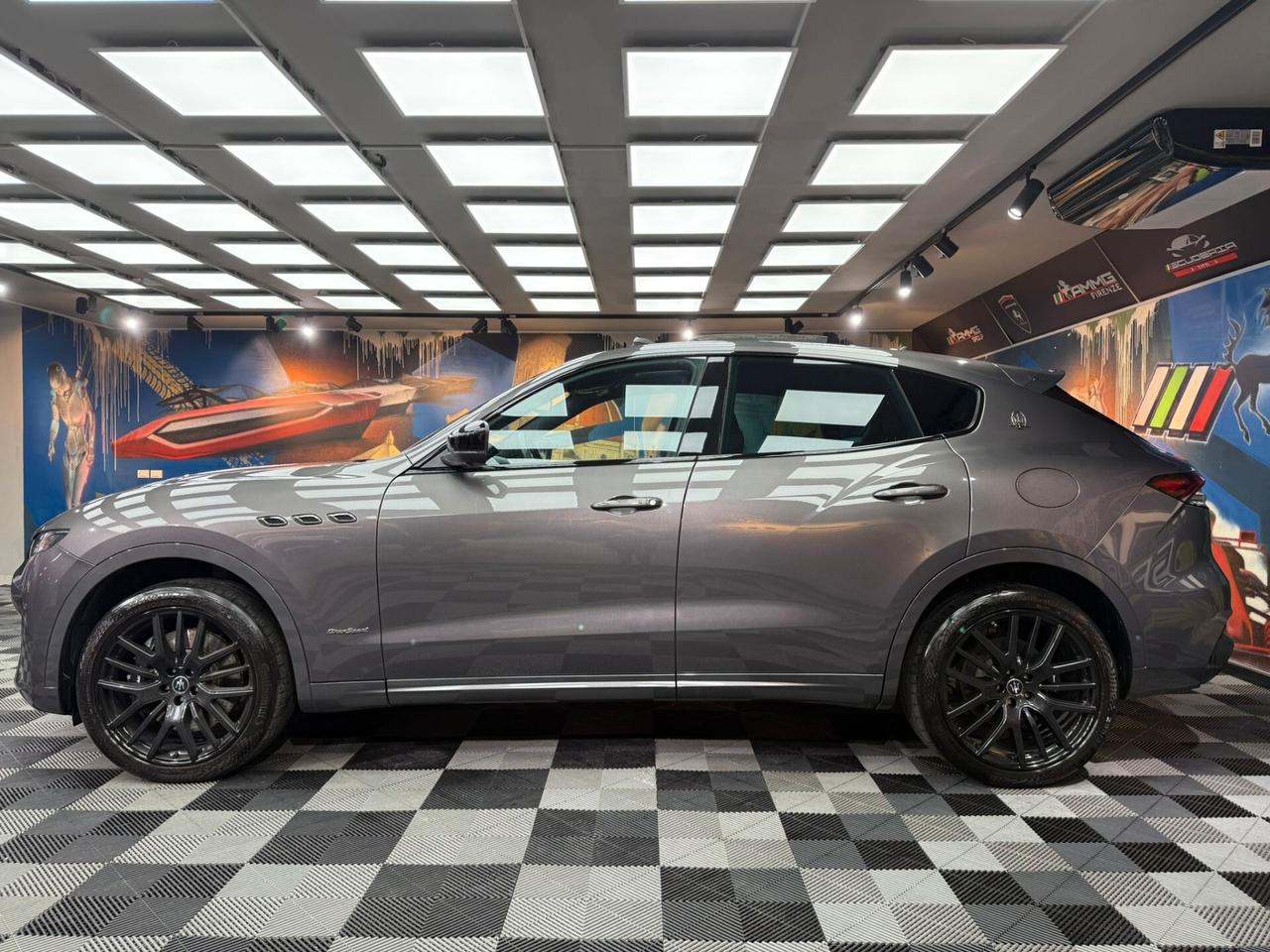 Maserati Levante V6 430 CV S AWD Granlusso (218)