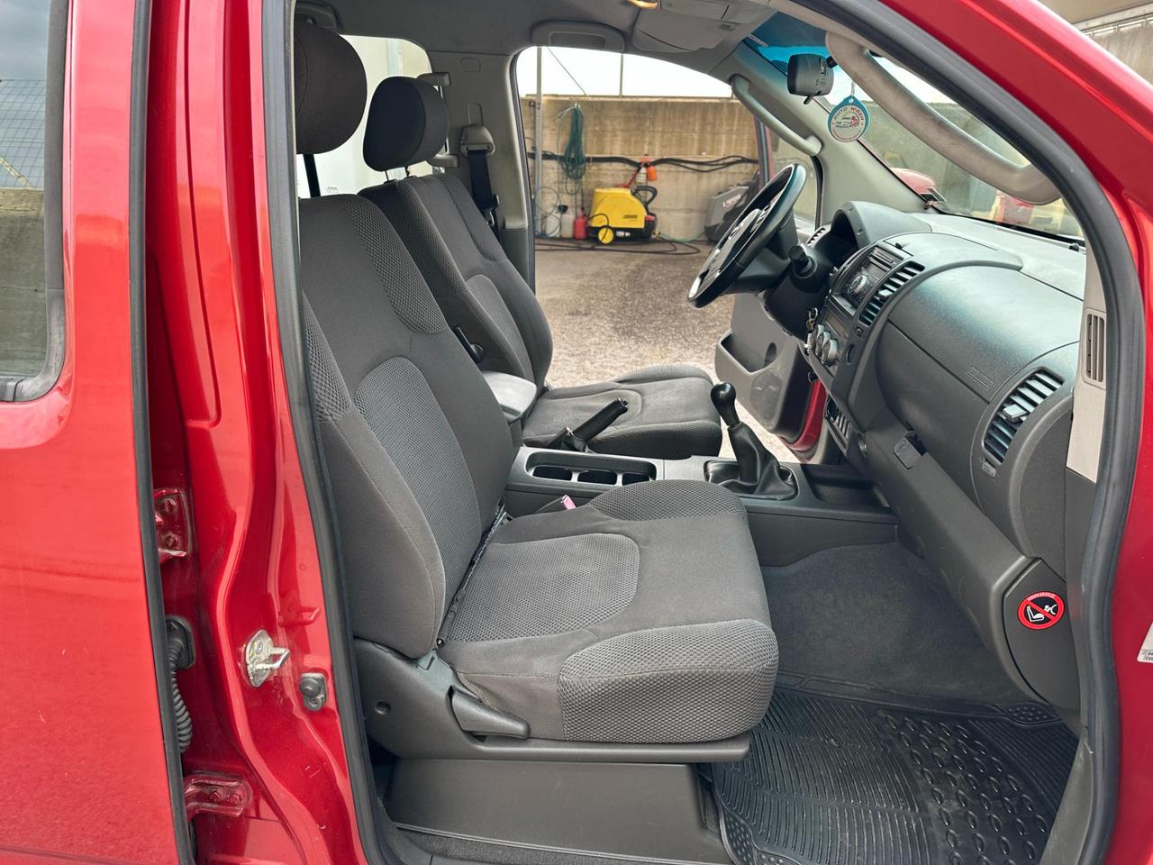 Nissan Navara King Cab Navara duble cab 2.5 dci 174cv