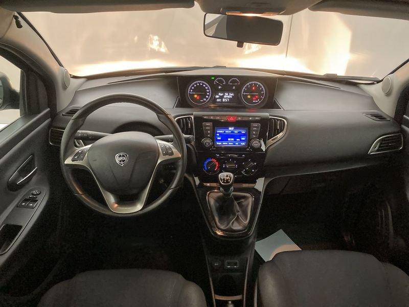 Lancia Ypsilon Ypsilon 1.2 69 CV 5 porte Platinum