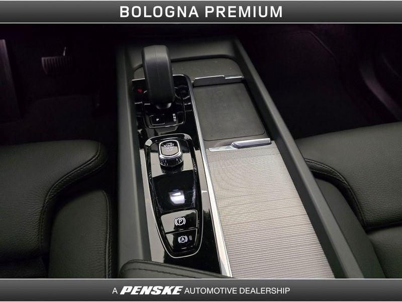 Volvo XC60 B4 (d) automatico Plus Bright