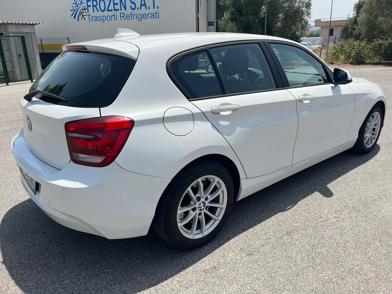 Bmw 116 116d 5p. Sport OK NEOPATENTATI